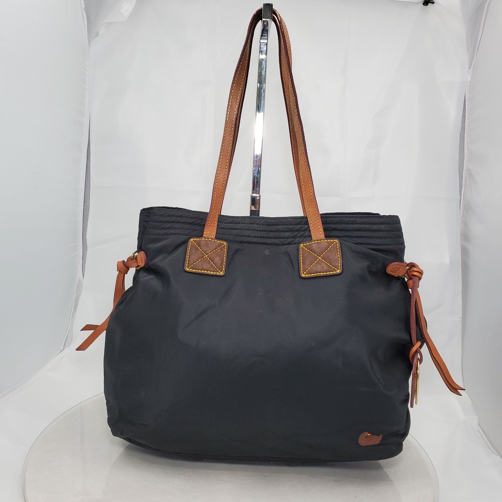 Dooney & Bourke Victoria Black Nylon Large Shoulder Tote Bag/Shopper Y2K Era